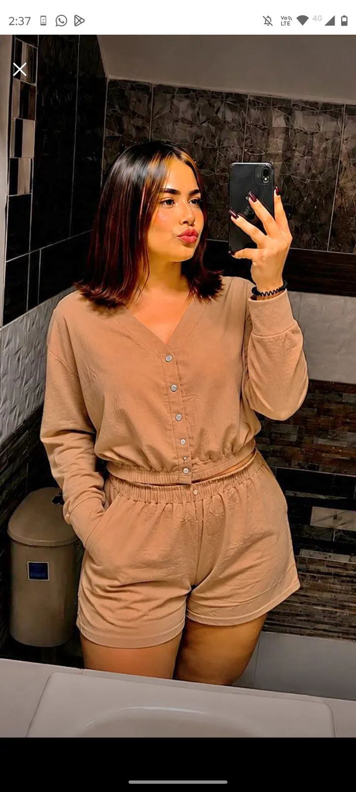 Conjunto beige oscuro
