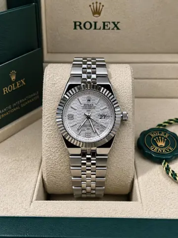 Rolex Land-Dweller